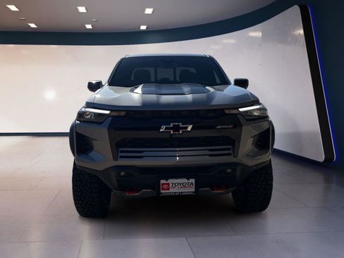 Used 2025 Chevrolet Colorado ZR2 w/ Technology Package image 8