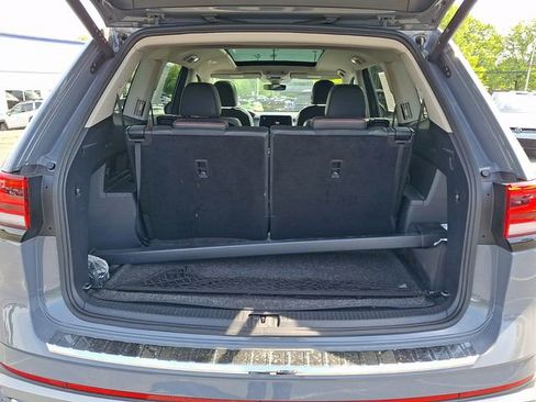 Used 2024 Volkswagen Atlas Peak Edition SE AWD/4WD image 29