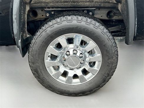 Used 2018 GMC Sierra 2500 Denali w/ Duramax Plus Package image 10