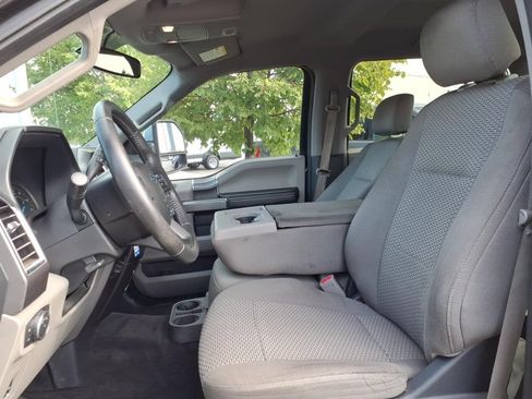 Used 2015 Ford F150 XLT w/ Equipment Group 302A Luxury AWD/4WD image 16