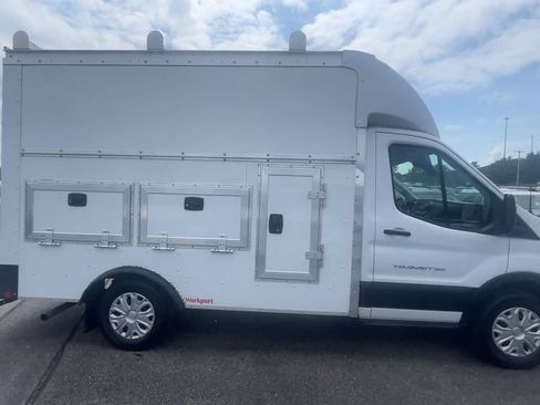 Certified 2024 Ford Transit 350 w/ Exterior Upgrade Package RWD image 18