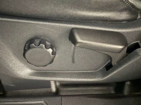 Used 2024 Ford Bronco Black Diamond image 29