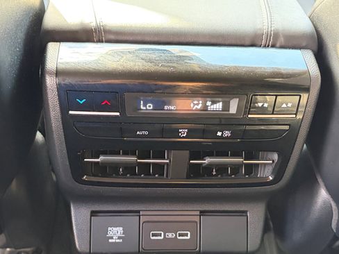 Used 2023 Acura MDX SH-AWD w/ Technology Package image 27