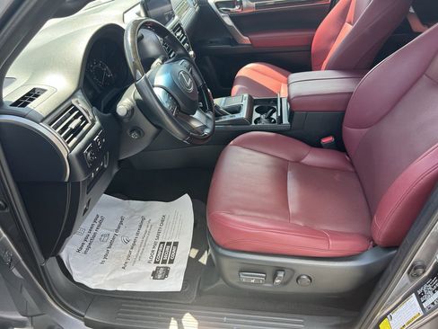 Used 2023 Lexus GX 460 Premium w/ Premium Package AWD/4WD image 16