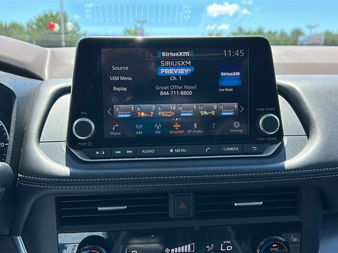 Used 2023 Nissan Rogue SV w/ SV Premium B Package AWD/4WD image 18