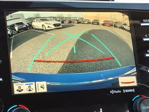 Used 2020 Toyota Camry XLE image 15