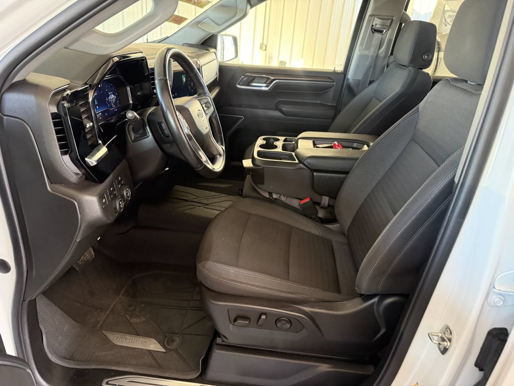Used 2023 Chevrolet Silverado 1500 RST w/ Redline Edition AWD/4WD image 54