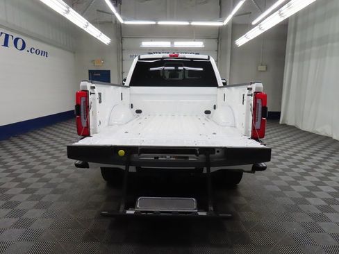 Used 2025 Ford F250 Platinum image 37