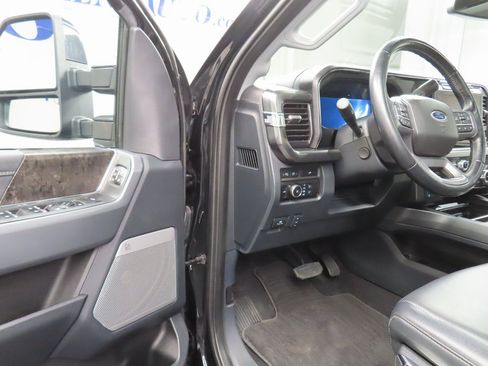 Used 2023 Ford F250 Lariat w/ Lariat Ultimate Package image 62