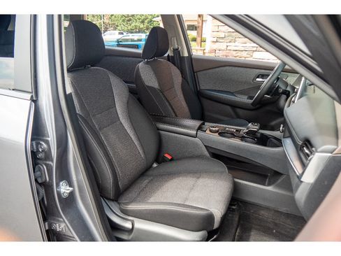 Used 2023 Nissan Rogue SV AWD/4WD image 15