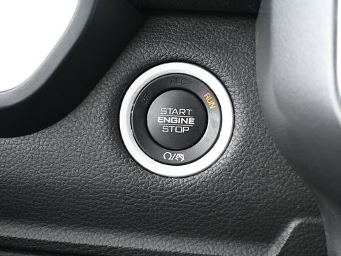 Used 2024 RAM 1500 Laramie RWD image 23
