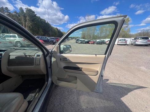 Used 2008 Ford Escape Limited AWD/4WD image 26