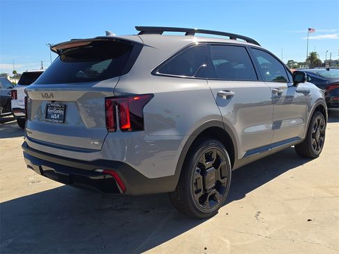 New 2026 Kia Sorento SX image 8