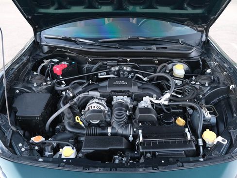 Used 2020 Toyota 86 image 37