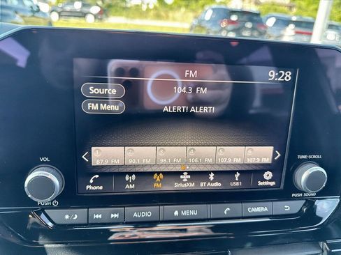 Used 2025 Nissan Pathfinder Rock Creek AWD/4WD image 16