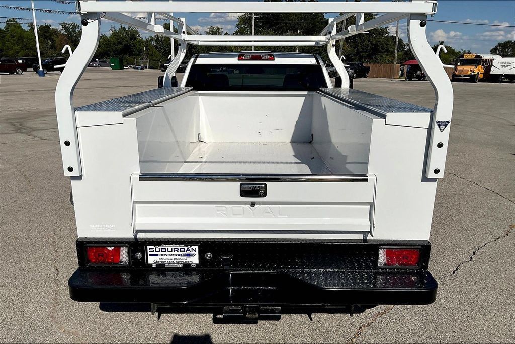Used 2025 Chevrolet Silverado 2500 W/T RWD image 21