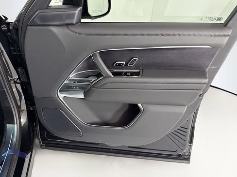 New 2026 Land Rover Range Rover Long Wheelbase SE AWD/4WD image 27