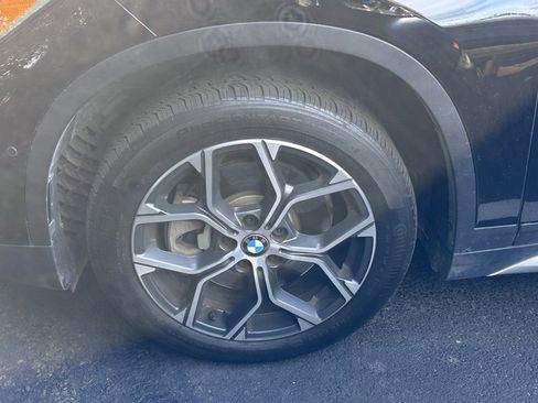 Used 2020 BMW X1 xDrive28i w/ Premium Package image 11