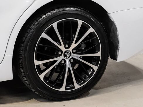 Used 2020 Toyota Camry SE FWD image 50