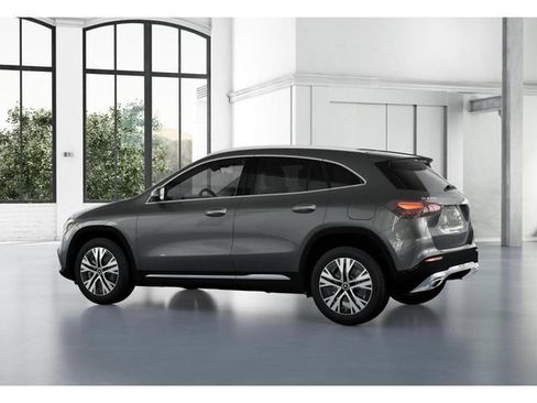 Used 2026 Mercedes-Benz GLA 250 4MATIC image 31