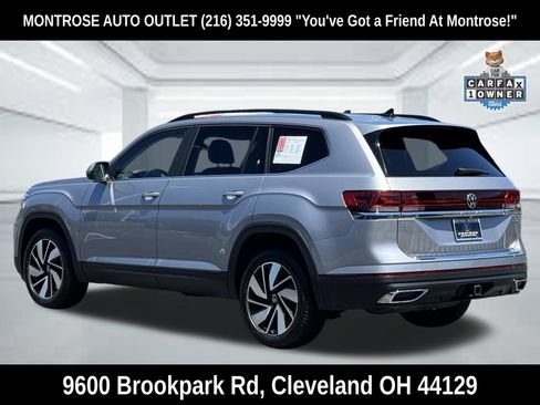 Used 2024 Volkswagen Atlas SE w/ Panoramic Sunroof Package AWD/4WD image 6