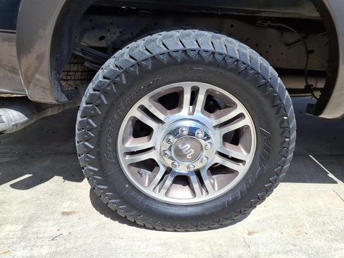 Used 2015 Ford F250 King Ranch w/ FX4 Off-Road Package AWD/4WD image 8