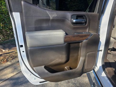 Used 2019 GMC Sierra 1500 SLT w/ SLT Premium Plus Package image 33