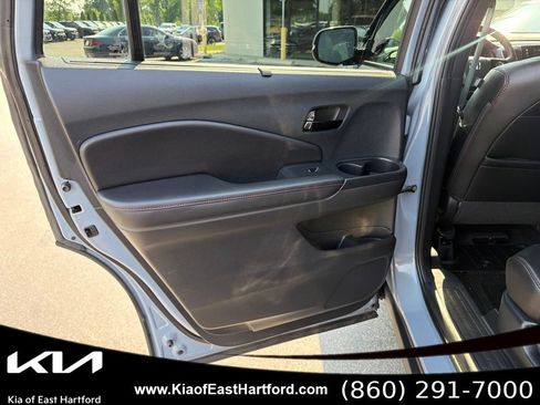 Used 2024 Honda Passport Black Edition image 18
