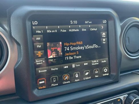 Used 2023 Jeep Wrangler Unlimited w/ Cold Weather Group AWD/4WD image 31