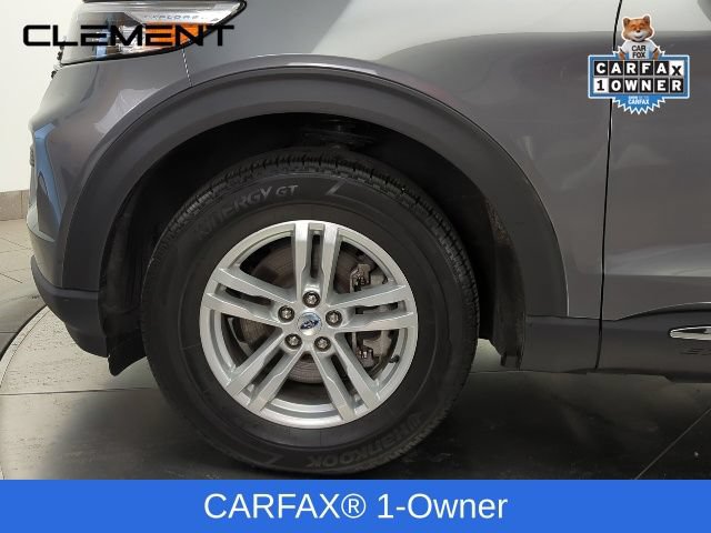 Used 2023 Ford Explorer XLT AWD/4WD image 2
