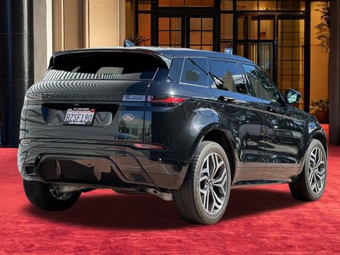 Certified 2022 Land Rover Range Rover Evoque R-Dynamic SE image 10