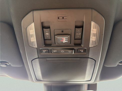 Used 2020 Toyota Highlander Platinum FWD image 90