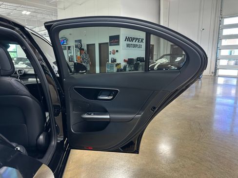 Used 2022 Mercedes-Benz C 300 4MATIC Sedan image 35