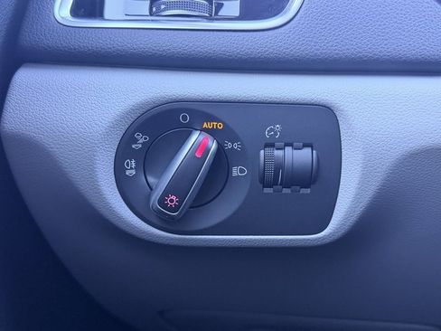 Used 2016 Audi Q3 2.0T Premium Plus image 36