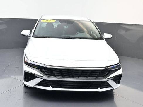 Certified 2026 Hyundai Elantra SE FWD image 9