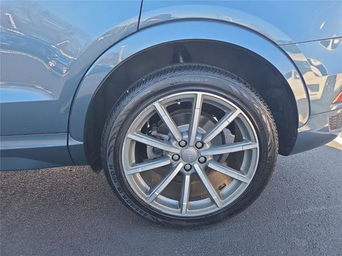 Used 2018 Audi Q3 2.0T Premium Plus image 11