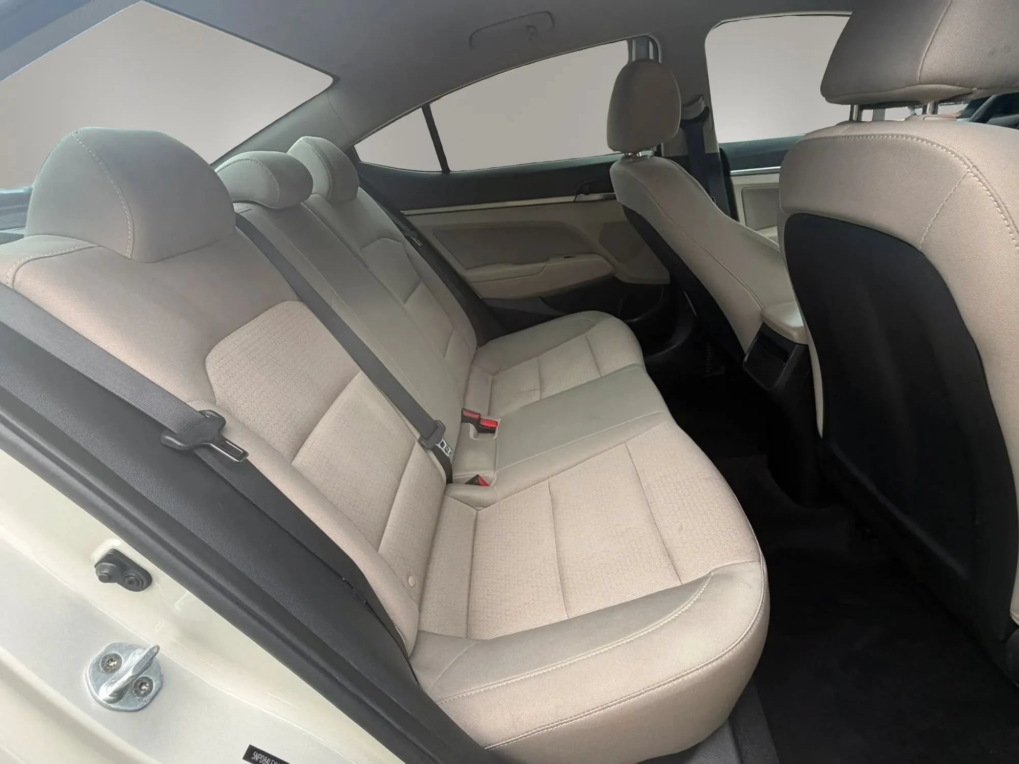 Used 2017 Hyundai Elantra SE FWD image 29