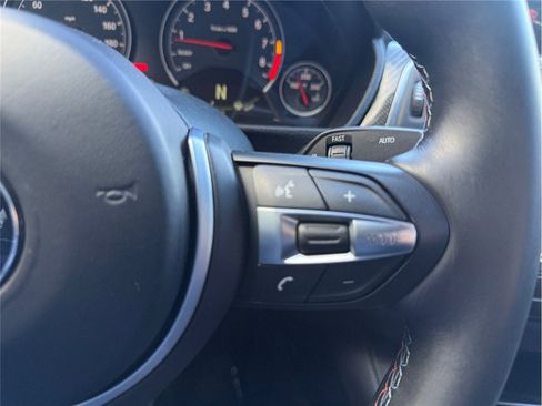 Used 2018 BMW M3 image 25