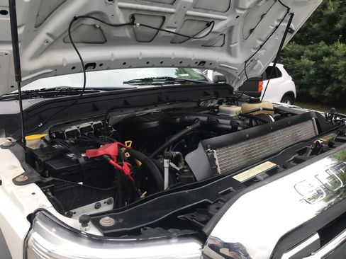 Used 2016 Ford F550 2WD Regular Cab Super Duty image 54