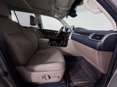 Used 2023 Lexus GX 460 Premium w/ Premium Package AWD/4WD image 28