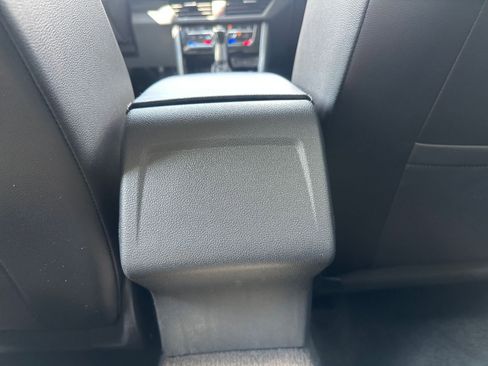 Used 2025 Volkswagen Jetta SE image 24