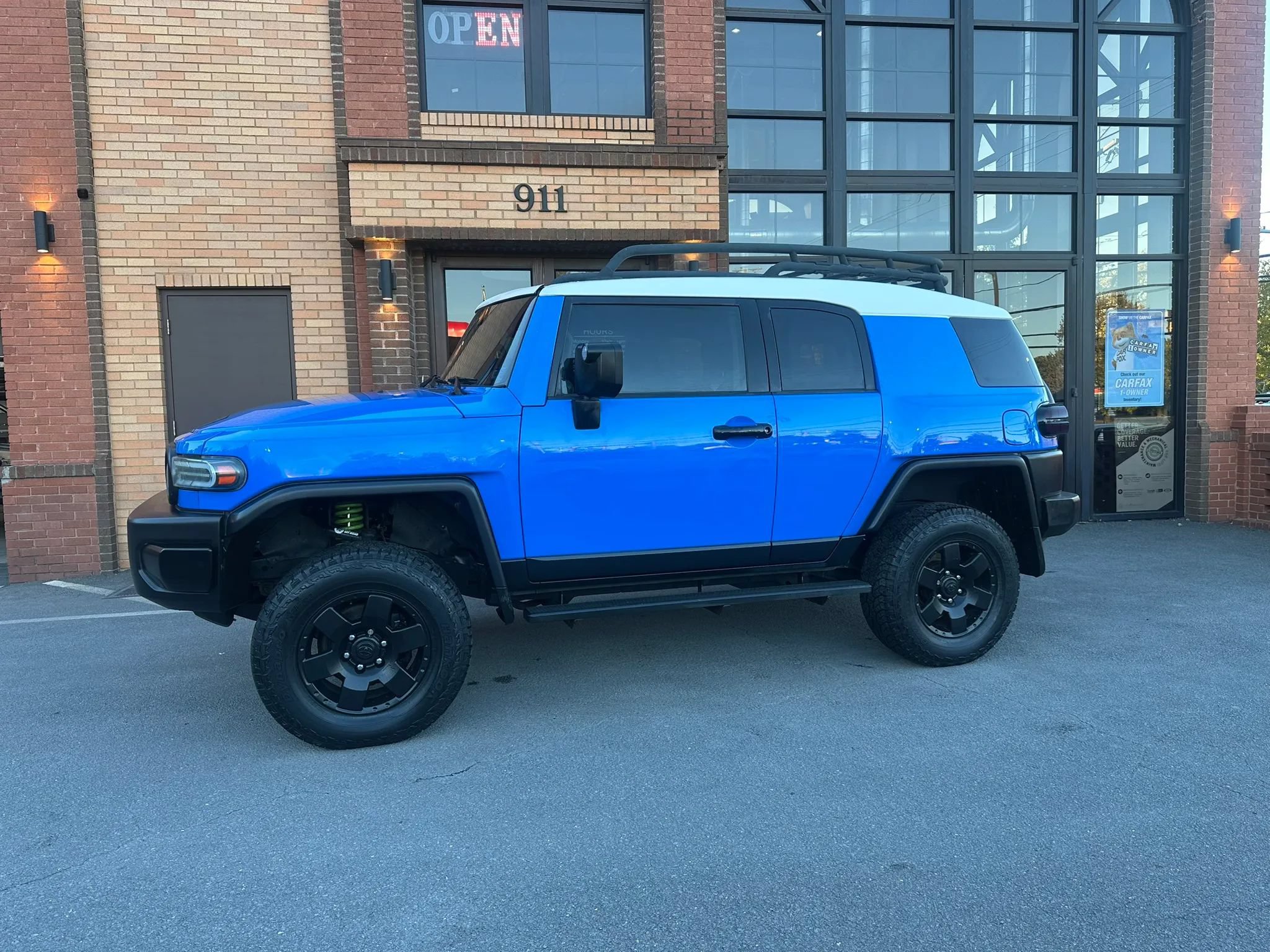 Used 2007 Toyota FJ Cruiser 4WD w/ Convenience Pkg image 4
