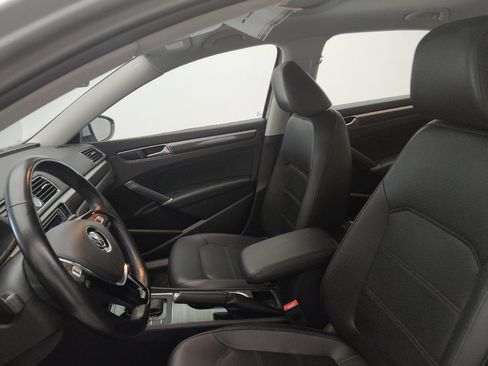 Used 2016 Volkswagen Passat 1.8T SE image 17