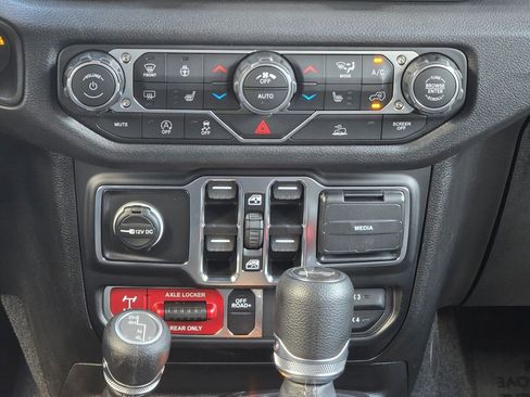 New 2026 Jeep Wrangler Unlimited Sport AWD/4WD image 32