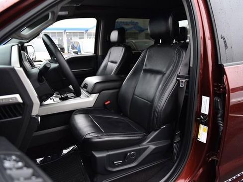 Used 2015 Ford F150 Lariat image 23