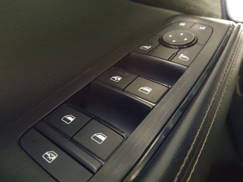 Used 2021 Nissan Rogue SV FWD image 27