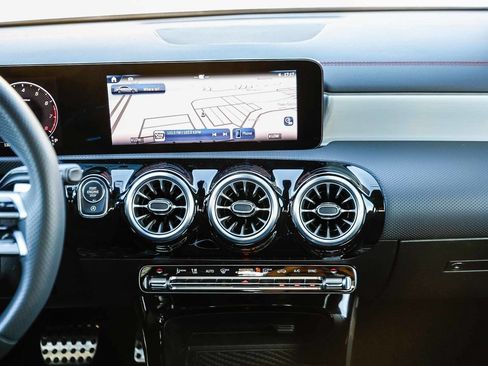 New 2024 Mercedes-Benz CLA 250 4MATIC image 12