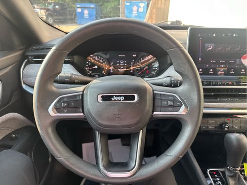 Used 2023 Jeep Compass Sport AWD/4WD image 23