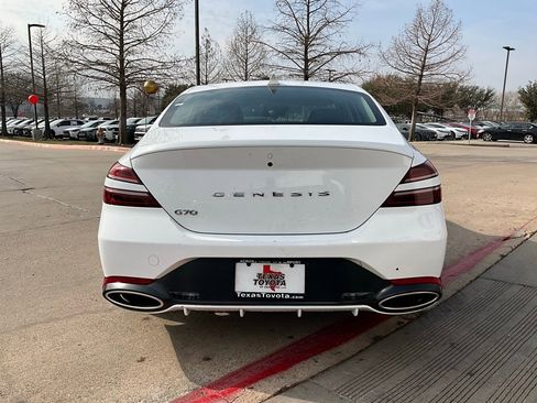 Used 2025 Genesis G70 2.5T image 7