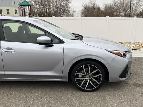 Used 2024 Subaru Impreza 2.0i Sport image 8